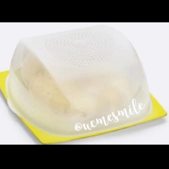 Tupperware Large Cheese SmartCheese Keeper - Picture 1 of 9